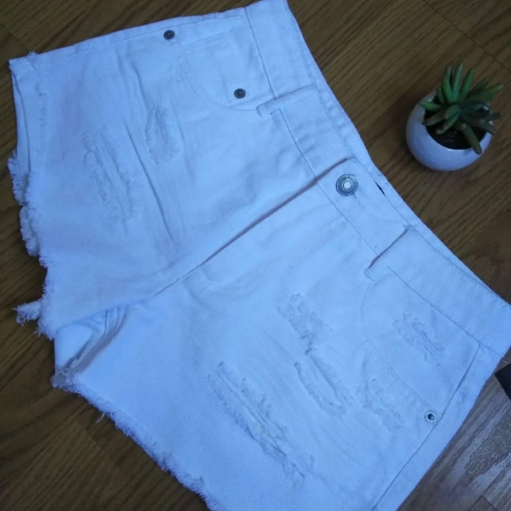 Shorts - Picture 5 of 5